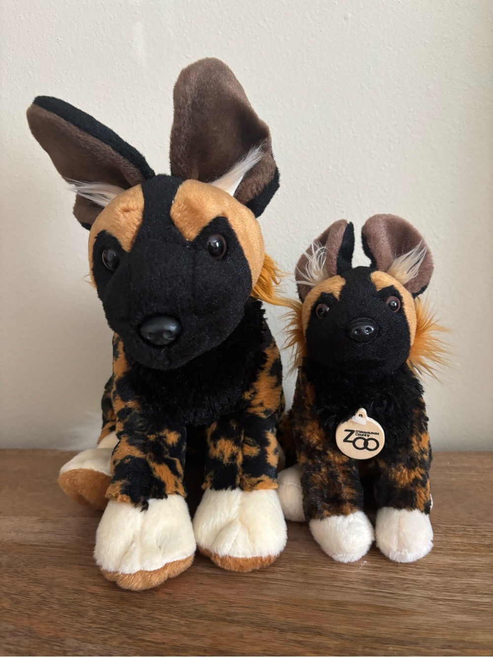 Wild Republic African wild dogs (pair)